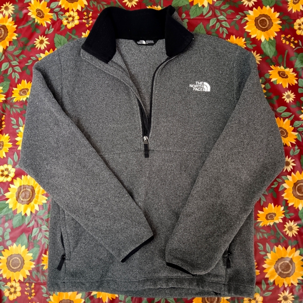 *North Face Fleece Pullover Size Medium!*